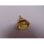 9ct yellow and citrine swivel pendant, approx total weight 8.9g