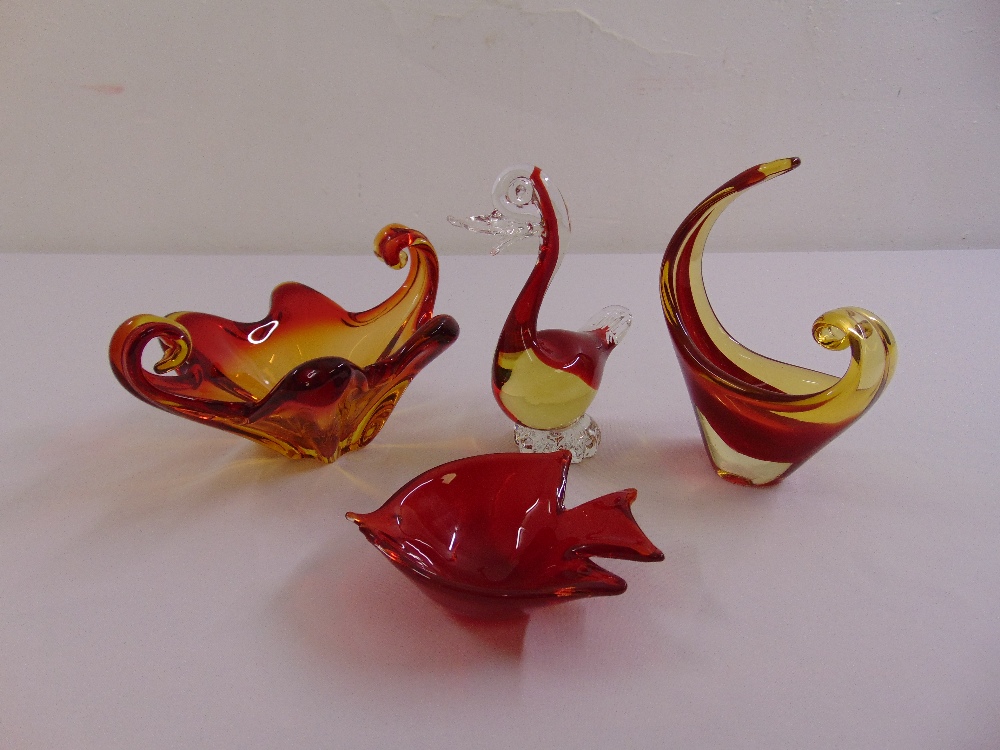 Three Murano glass bowls and a Murano figurine of a duck (4)