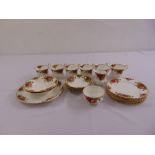 Royal Albert Old Country Roses to include plates, bowls, cups, saucers and a cream jug (22)