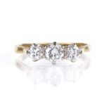 An 18ct gold 3-stone diamond ring, central diamond approx 0.4ct, total diamond content approx 0.8ct,