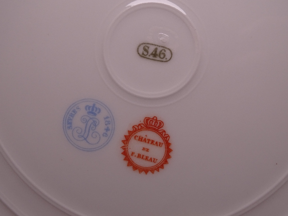 A set of Sevres porcelain plates and dishes, inscribed Chateau de F Bleau (9) - Image 12 of 21