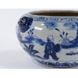 A Chinese blue and white porcelain jardiniere, hand painted figures with text, overall diameter 22cm