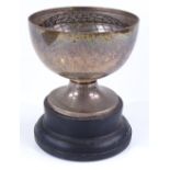 A circular silver rose bowl on pedestal, by William Neale, hallmarks Birmingham 1945, diameter 15cm,