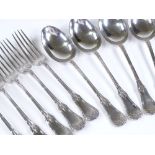 A set of 6 Edwardian silver dessert spoons, together with 5 matching silver forks, maker's marks S&
