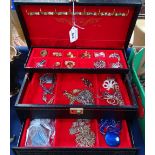 A cantilever jewellery box, and a selection of costume jewellery