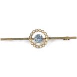 An Edwardian 15ct gold aquamarine and pearl bar brooch, brooch length 57.2mm, 4.1g