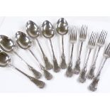 A set of 6 Edwardian silver dessert spoons, together with 5 matching silver forks, maker's marks S&