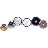 A group of 9ct gold mother-of-pearl buttons, and 2 diamond and onyx 9ct dress studs (6)