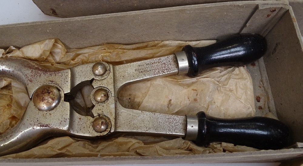 2 Vintage livestock castrators, boxed - Image 2 of 2