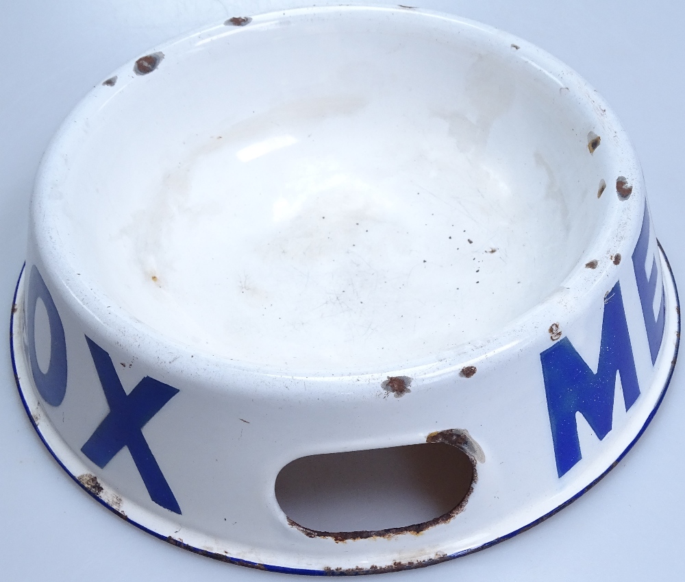 A Vintage melox advertising animal feed bowl, diameter 10" - Image 2 of 2