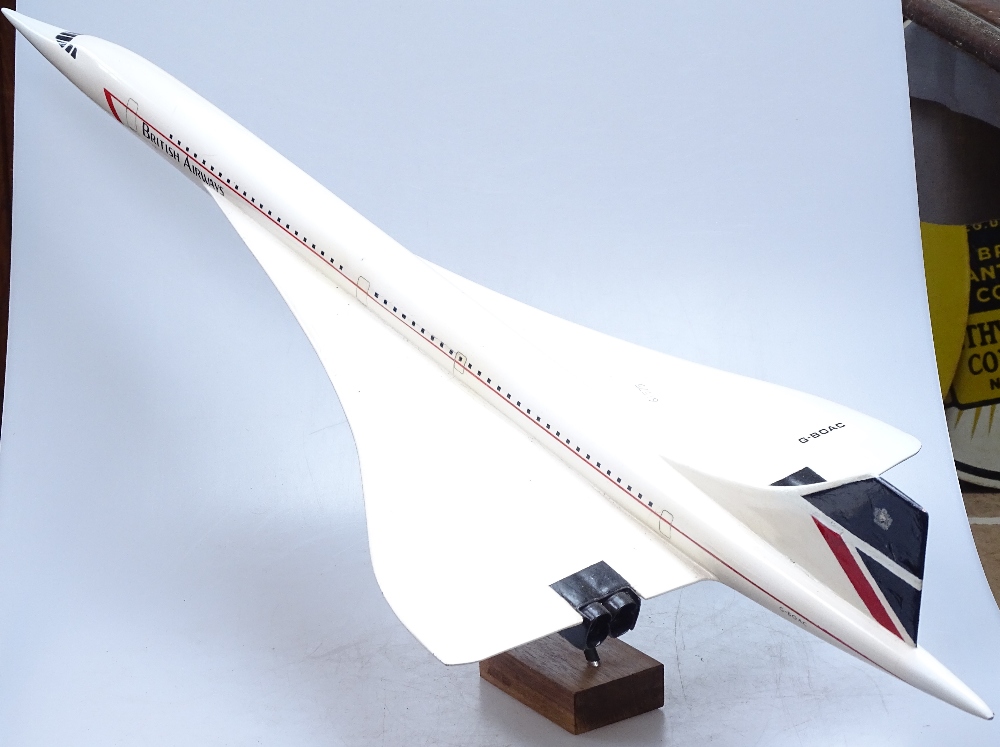 A large composition desktop model of Concorde, length 33" - Image 2 of 2