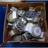 A quantity of mixed lady's and gent's wristwatches