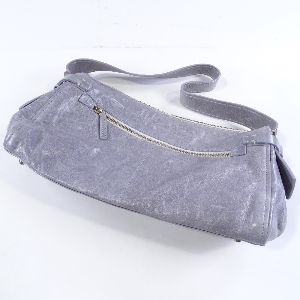 A Francesco Biasia lilac handbag, with dust bag - Image 2 of 3