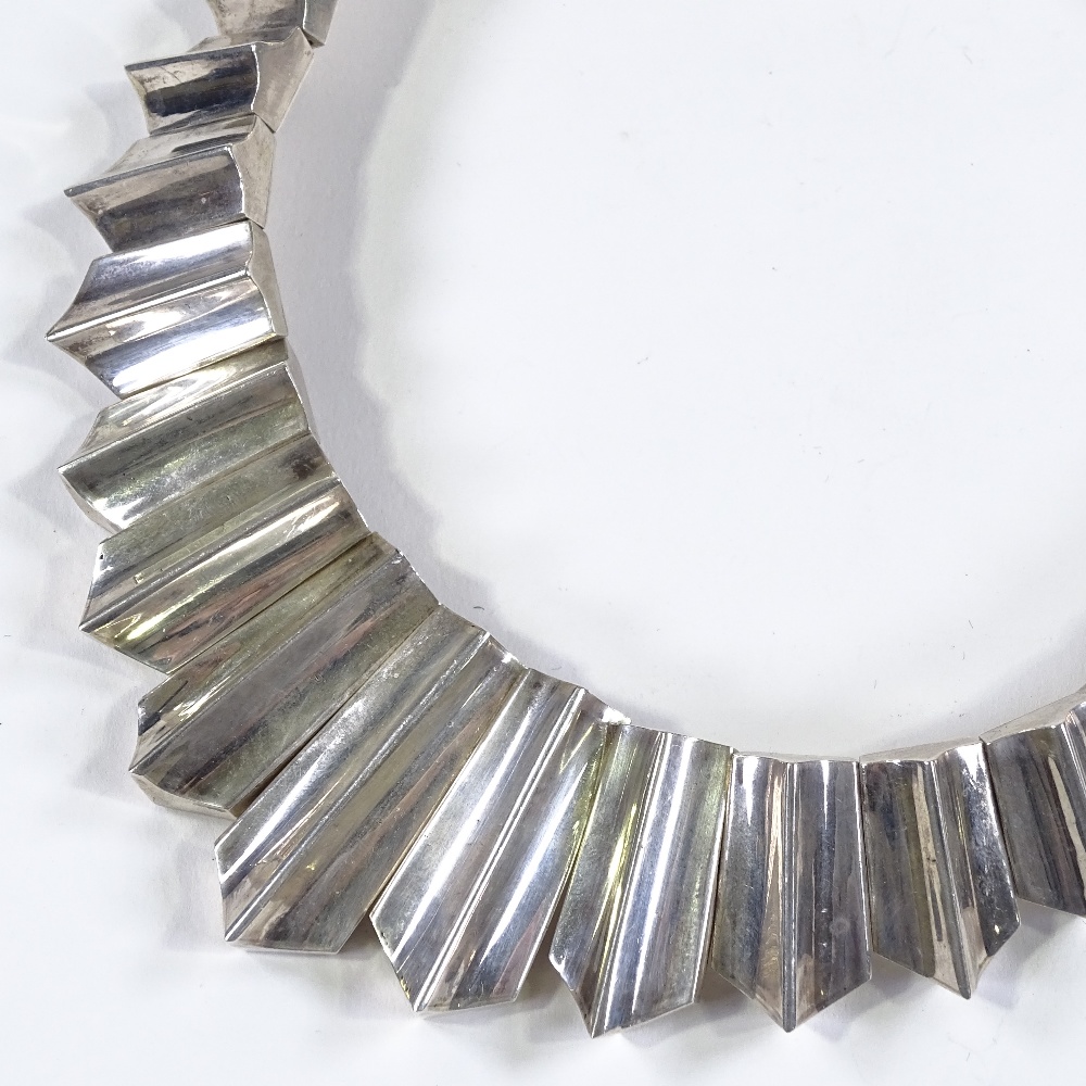 A Mexican sterling silver Taxco modernist collar necklace, of stylised design, possibly by Antonio