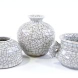 3 pieces of Chinese crackle glaze porcelain, vase height 9cm