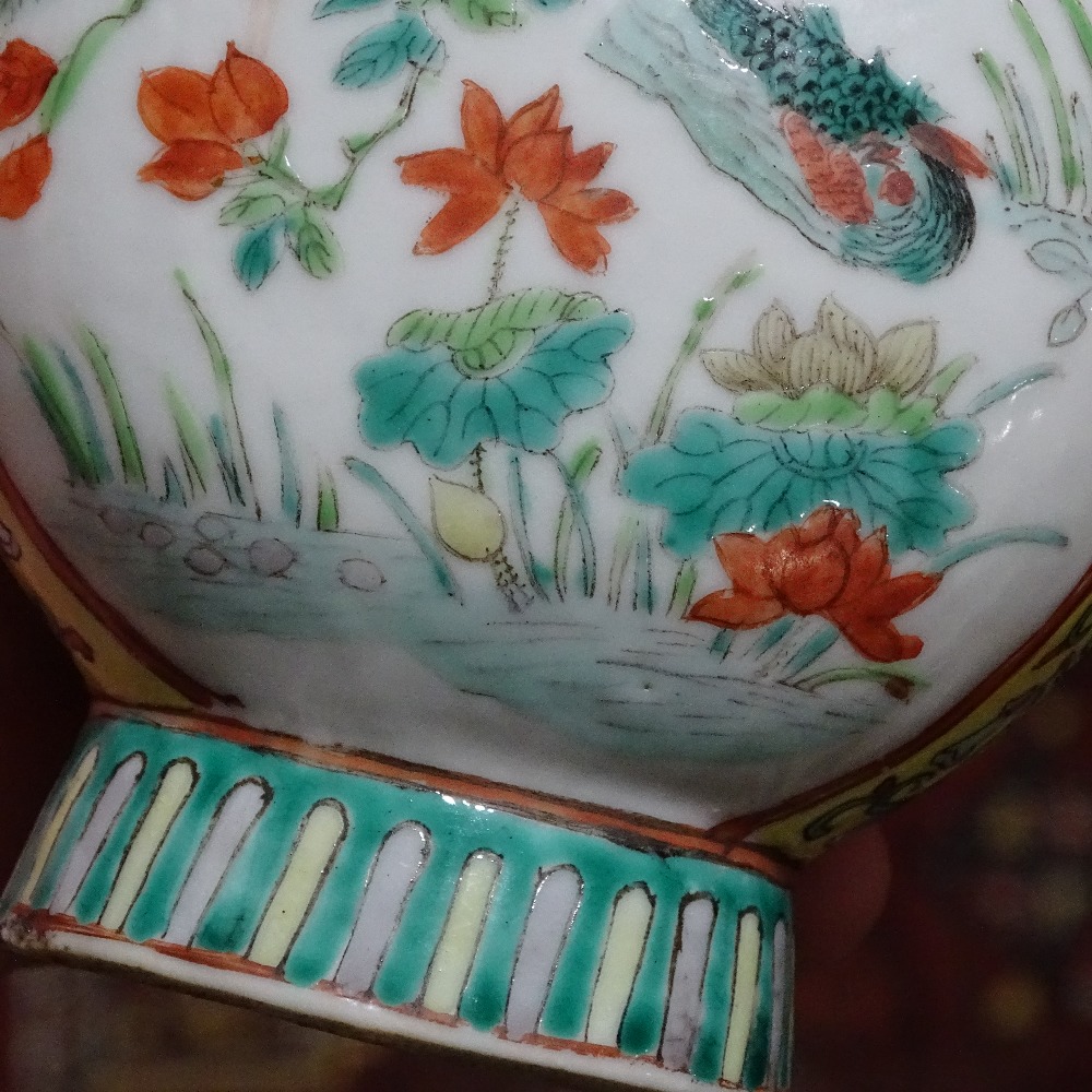 A Chinese famille verte porcelain 2-handled vase, with painted enamel birds and flowers, 4 character - Image 12 of 15