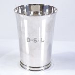 A silver flared beaker, by Atkin Brothers, hallmarks Sheffield 1928, height 10cm, 5.4oz