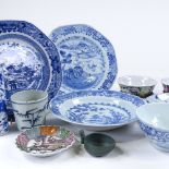 A group of Chinese porcelain items