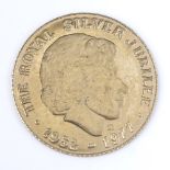 A 1977 Queen's Silver Jubilee commemorative gold coin, 2.7g