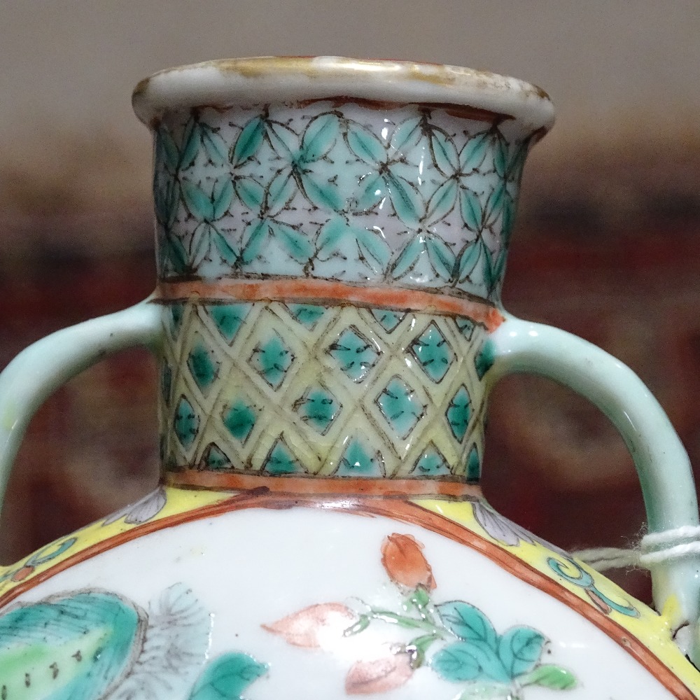 A Chinese famille verte porcelain 2-handled vase, with painted enamel birds and flowers, 4 character - Image 4 of 15