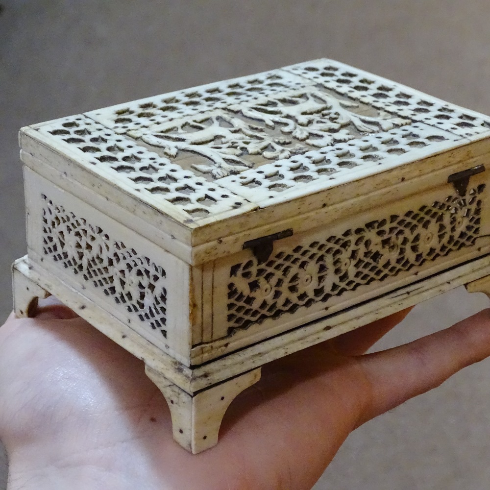 A 19th century bone fretwork decorated jewel box, length 14cm, a Chinese relief carved ivory card - Image 7 of 17