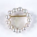 A 9ct gold cultured pearl circular brooch, diameter 25mm, 5.1g