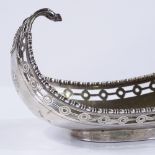 A silver gondola-shaped bon bon basket, by Garrard & Co Ltd, hallmarks London 1912, length 16cm, 3.