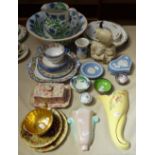 Wall pockets, Maling jug and washbowl, chintz butter dish etc