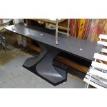A contemporary design twist console table by Ecco Trading, L160cm