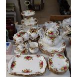 Royal Albert Old Country Roses dinner and tea set, comprising 6 dinner plates, side plates, 3-tier