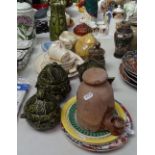 Various face pots, Deco teaware etc