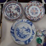 Chinese blue and white plate, 10.5", and 3 Imari plates, and another (5)