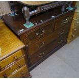 An Edwardian mahogany 4-drawer chest, W107cm