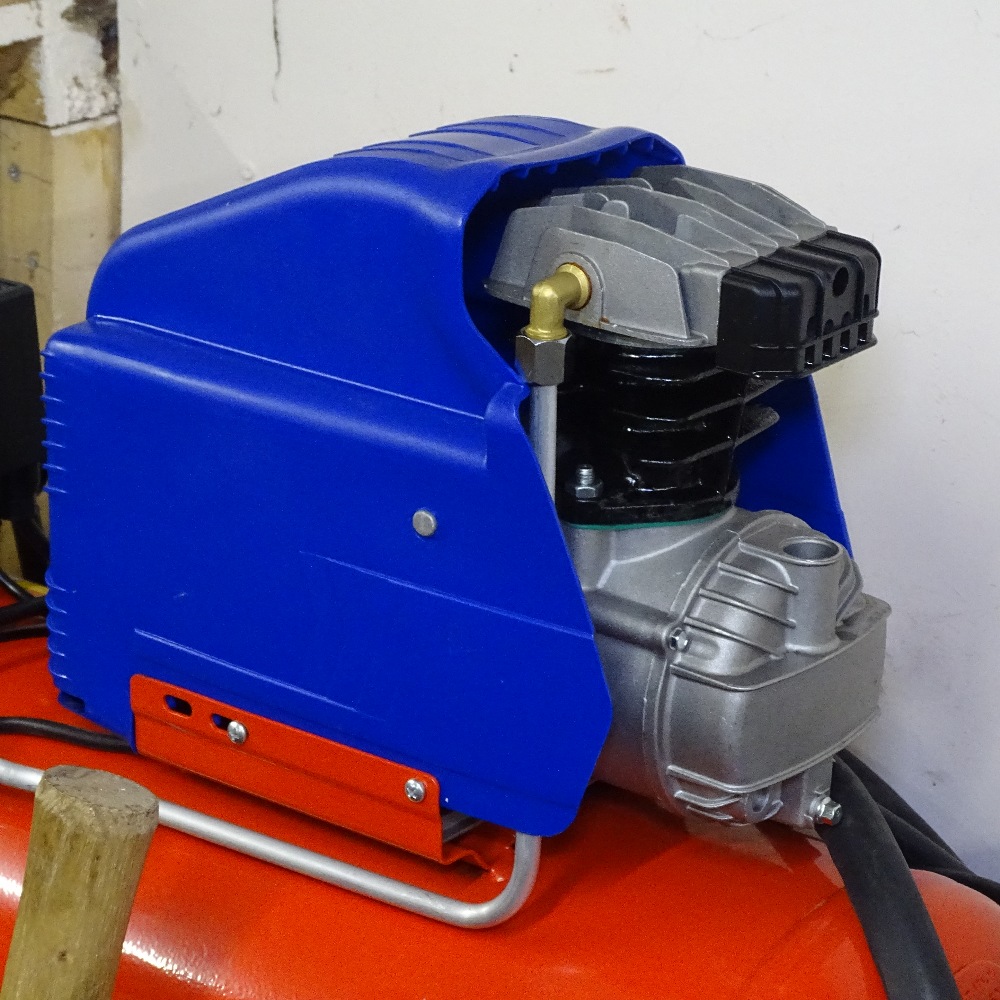 A new FIDC 2-horsepower electric compressor - Image 2 of 2