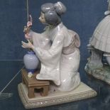 Lladro Geisha girl, height 20cm