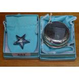 A Tiffany 925 sterling silver yoyo, and a Tiffany & Company 925 silver star design brooch (2)