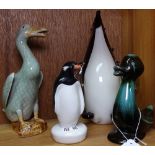 A Rye Pottery penguin, a glass penguin and 2 ducks
