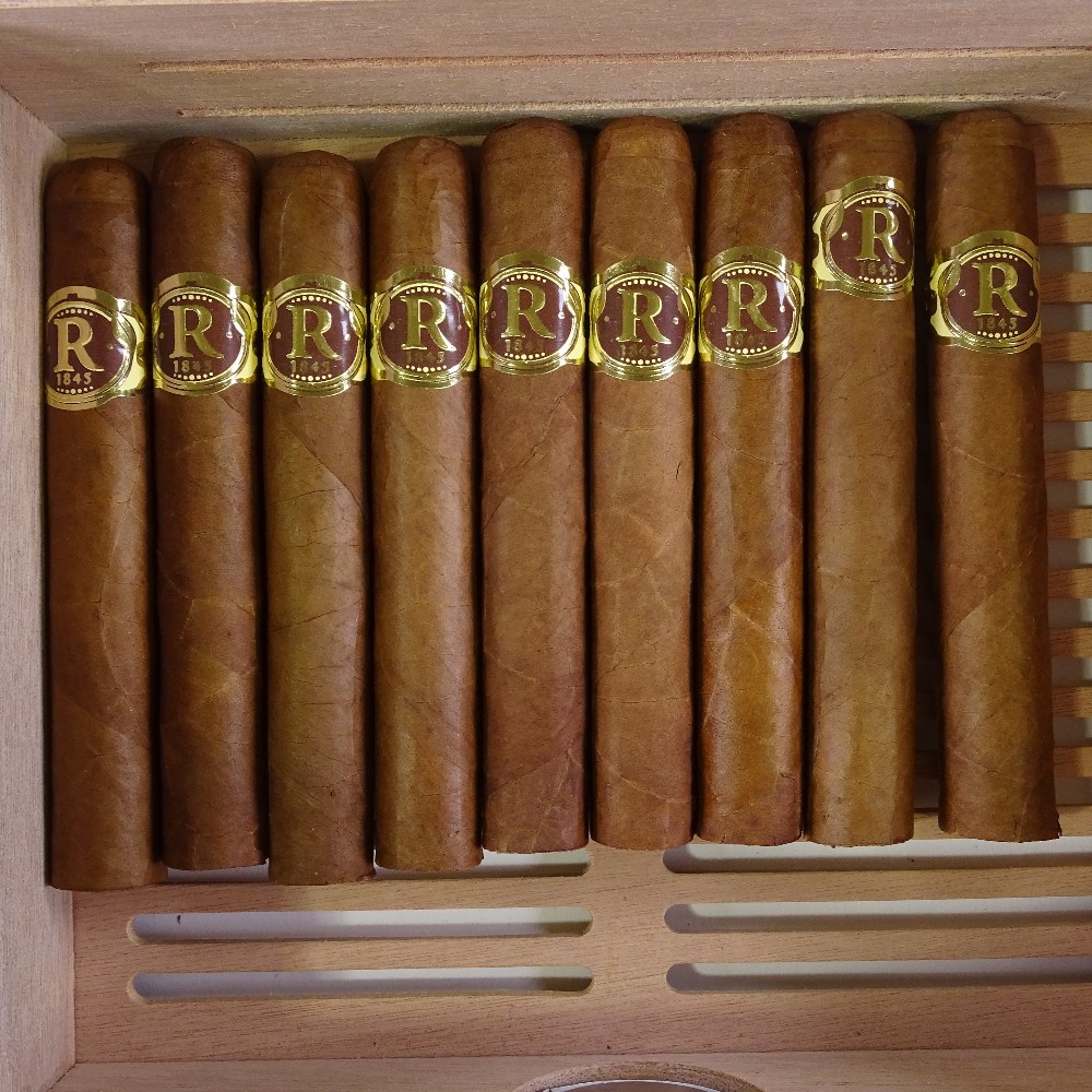 3 drawer Adorini humidor, containing 8 Vegas Robaina Don Alejandro, 8 Famosos, 9 Unicos (25) - Image 2 of 4