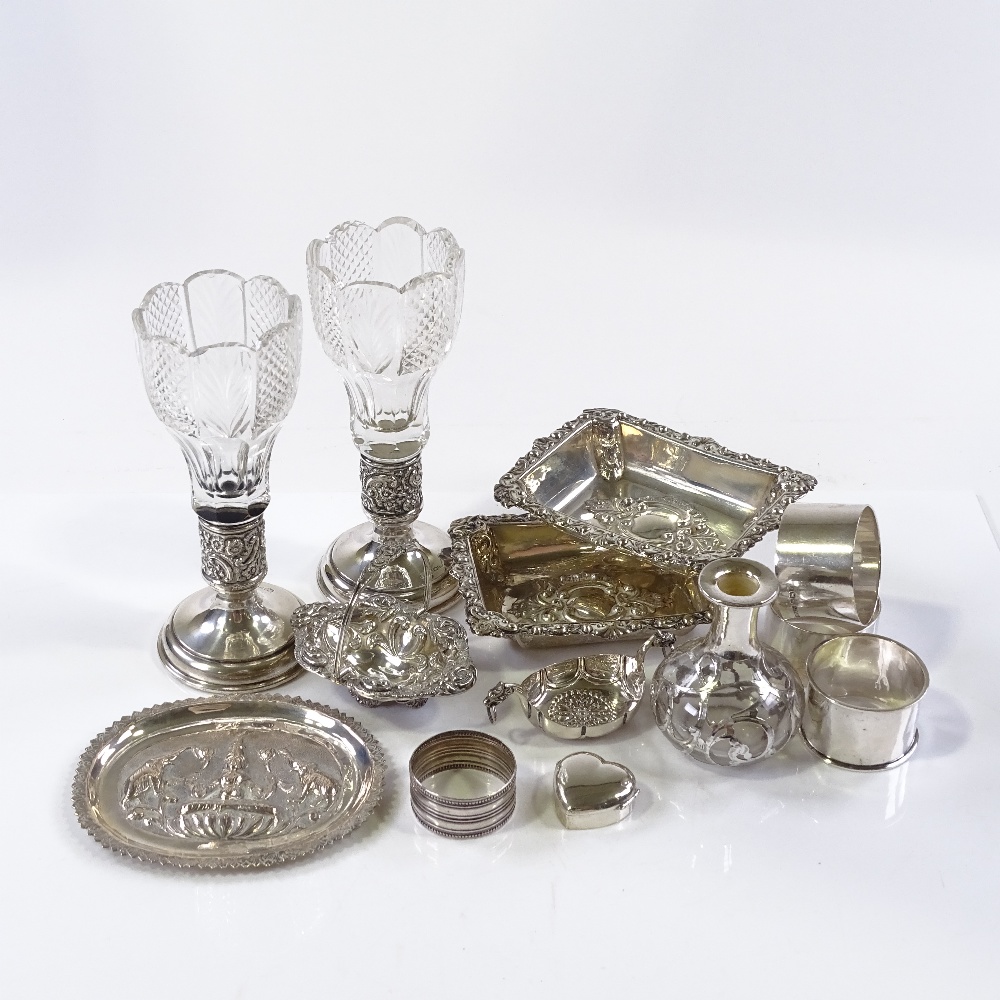 Various silverware, including embossed pin trays, napkin rings, glass vases etc, 8.1oz weighable - Image 2 of 3