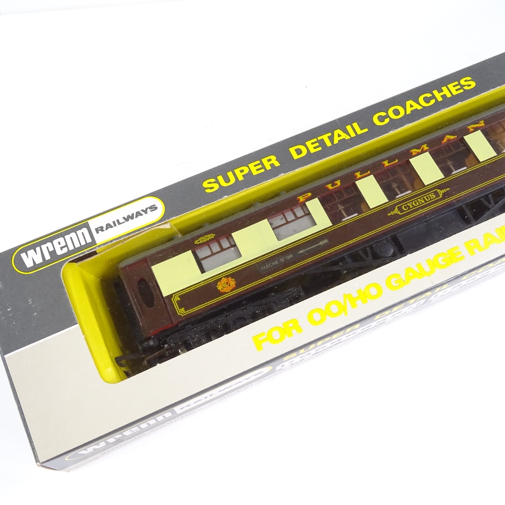 A Wrenn Railways OO gauge W6012C chocolate and cream Golden Arrow Pullman Coaches "Cygnus", First