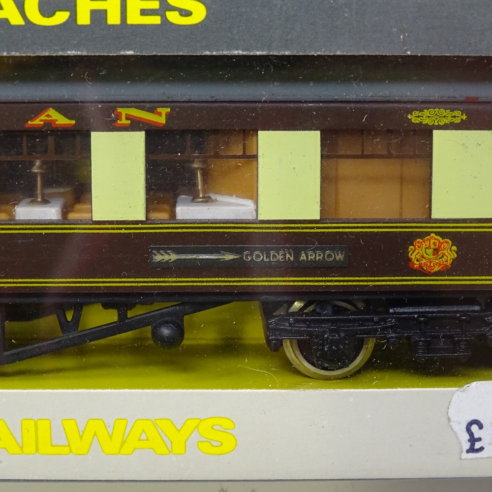 A Wrenn Railways OO gauge W6012C chocolate and cream Golden Arrow Pullman Coaches "Cygnus", First - Image 12 of 13