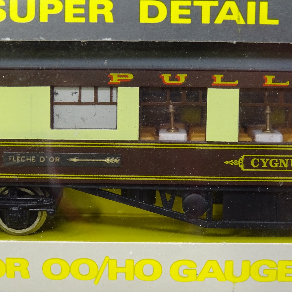 A Wrenn Railways OO gauge W6012C chocolate and cream Golden Arrow Pullman Coaches "Cygnus", First - Image 11 of 13