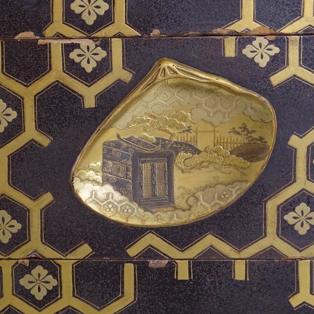 A Japanese Meiji period gilded and lacquer 4-tier box, circa 1890, with relief decorated moulded - Image 4 of 12