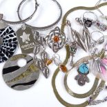 Various silver jewellery, including bangles, pendants etc