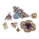 Various jewellery, including stone set bug brooch, compass fob, miniature 14ct gold pendant etc (7)
