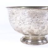 WITHDRAWN An American sterling silver circular fruit bowl, by Amston, model no. 243, diameter