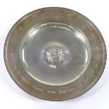 A modern circular silver presentation dish, by William Comyns & Sons Ltd, hallmarks London 1991,