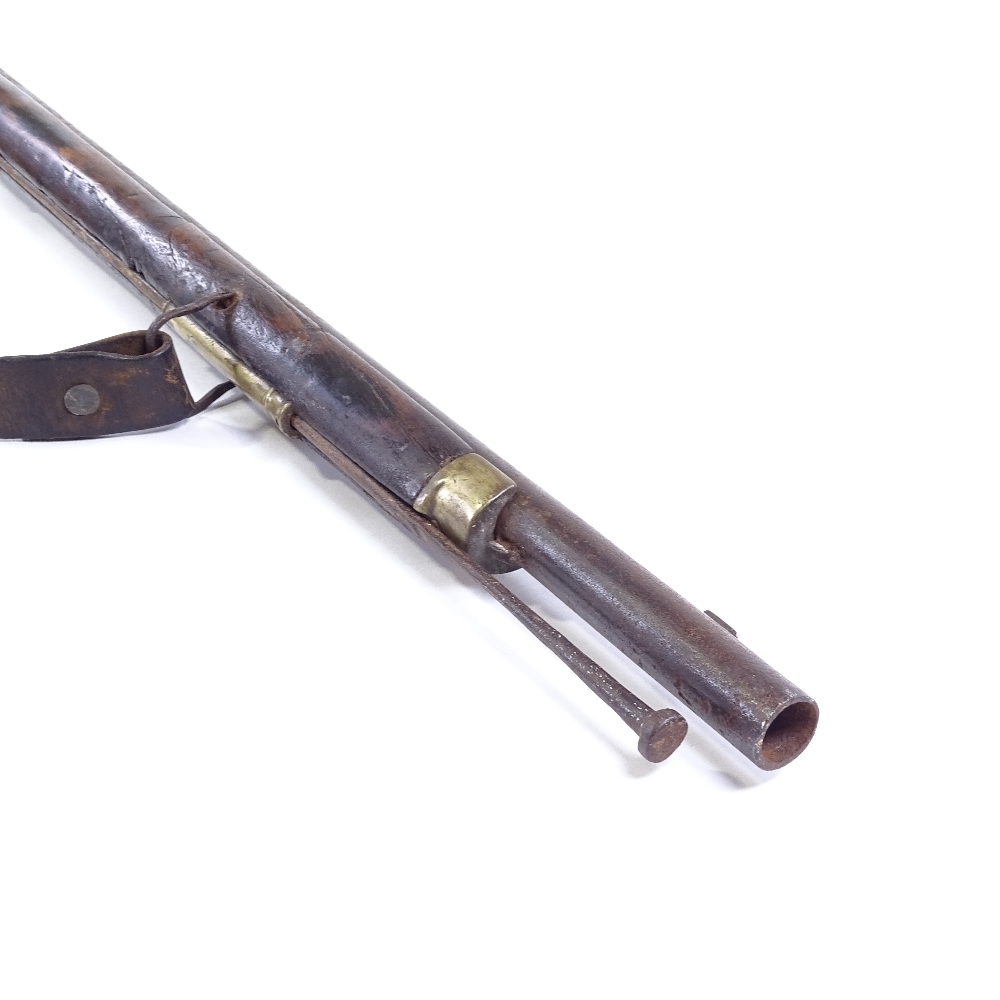 An Antique percussion rifle - Image 4 of 5