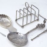 Various silverware, including caddy spoon, toast rack etc, 3oz total