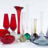 A collection of mid-century glassware, including Whitefriars (15)